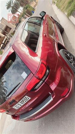 جیپ گراند شیرۆکی